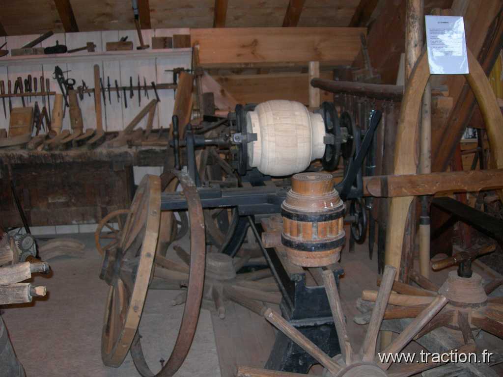 201009_Labaroche (30).jpg - 18/09/2010 - 68910 LABAROCHECVAAM - 27mes JOURNES EUROPENNES DU PATRIMOINEEspace des mtiers du Bois et du Patrimoine